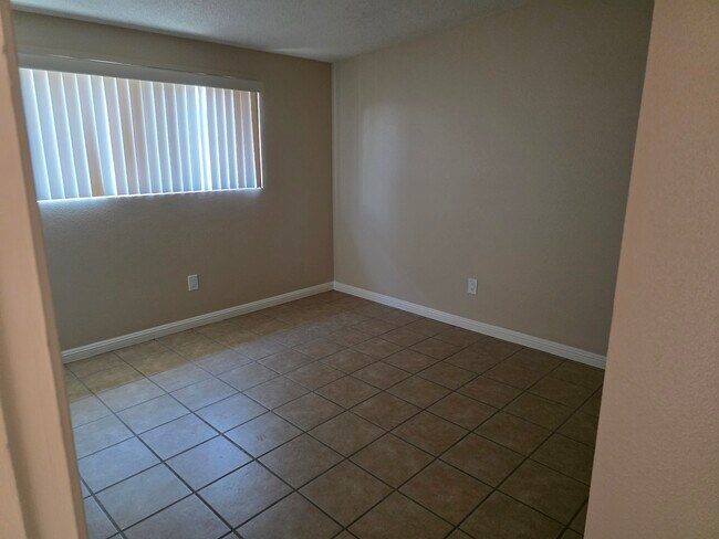 Foto del edificio - 6553 Desert Queen Ave