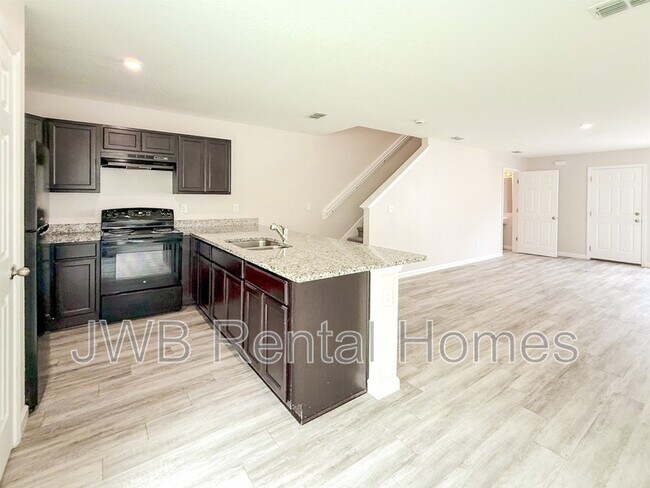 Building Photo - 4415 Melissa Ct W