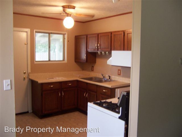 Building Photo - 3 br, 1 bath House - 914 North Fell Avenue