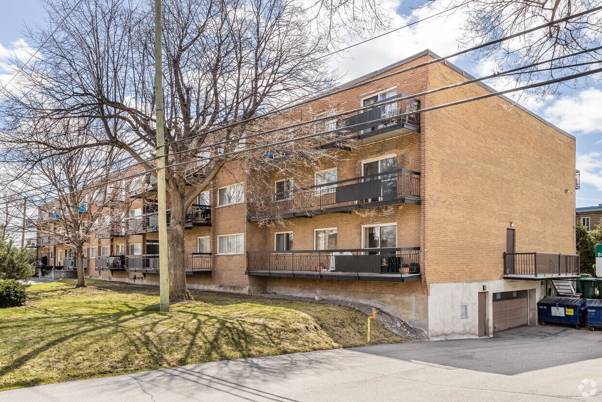 Building Photo - 2300 St Grenet