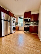 Building Photo - 883 E 165th St