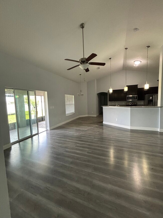 Foto del edificio - 5033 SW 97th Ln