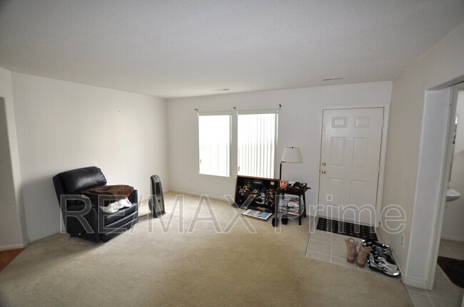 Foto del edificio - 6227 Oakglen Dr