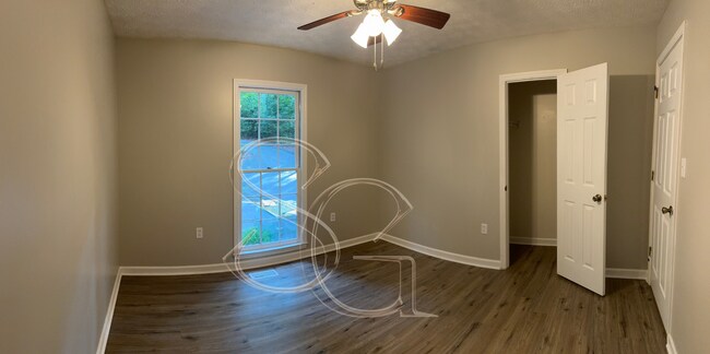 Building Photo - 2040 Crabapple Hollow Rd