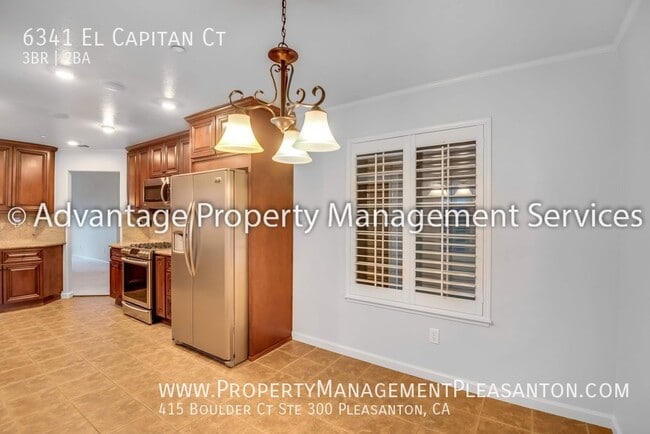 Foto del edificio - 6341 El Capitan Ct