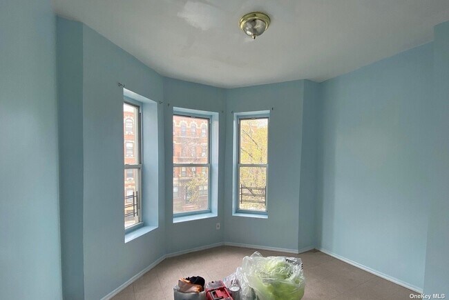 Foto del edificio - 4909-4906 6th Ave