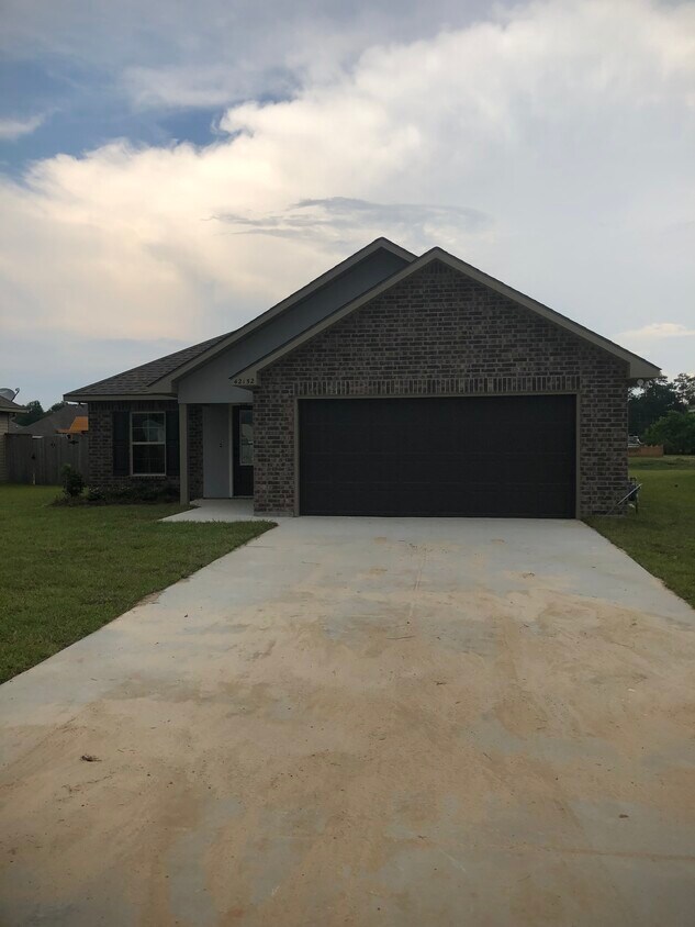 42152 Atmore Pl, Ponchatoula, LA 70454 House Rental in Ponchatoula, LA