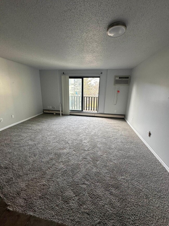 Building Photo - 7182 72nd Ln N