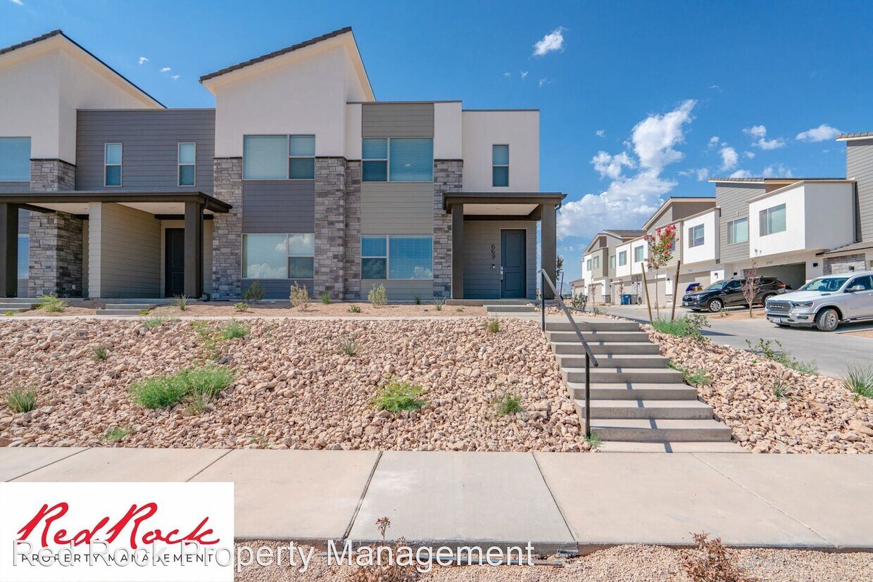 Primary Photo - 3 br, 2.5 bath House - 669 W Desert Poppy Ln