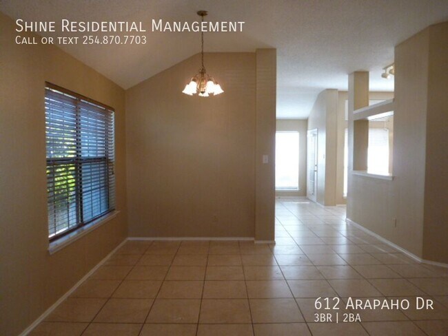 Foto del edificio - 612 Arapaho Dr