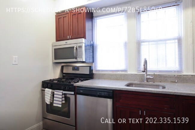 Foto del edificio - 1617 Gales St NE