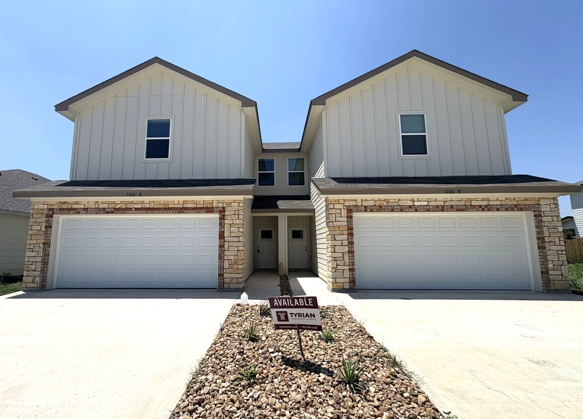 Foto principal - 1166 Lindsey Dr