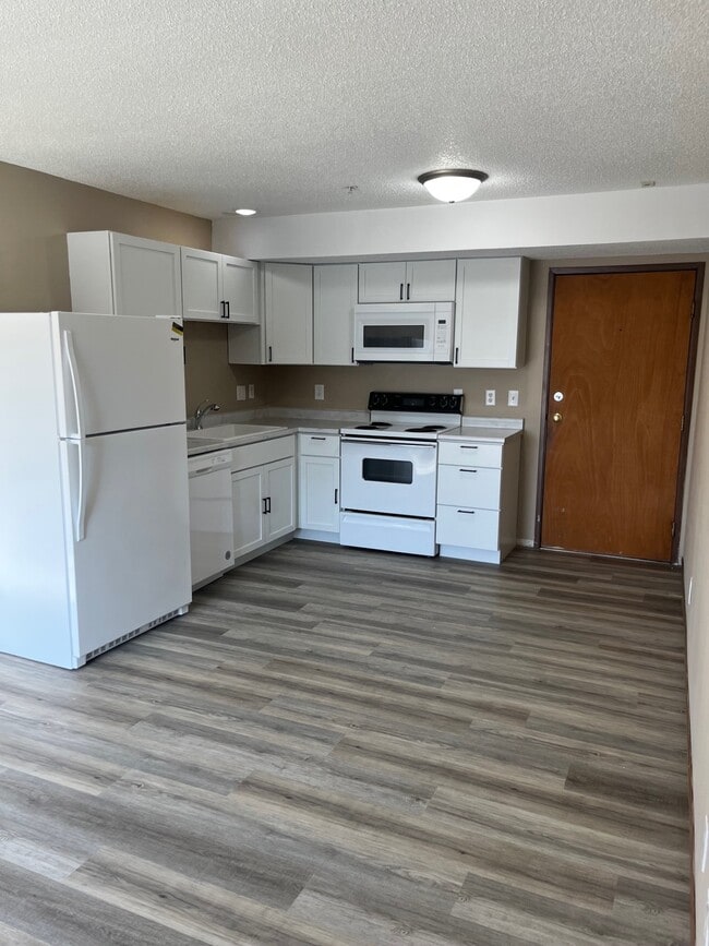 Building Photo - 219 E Harrison St