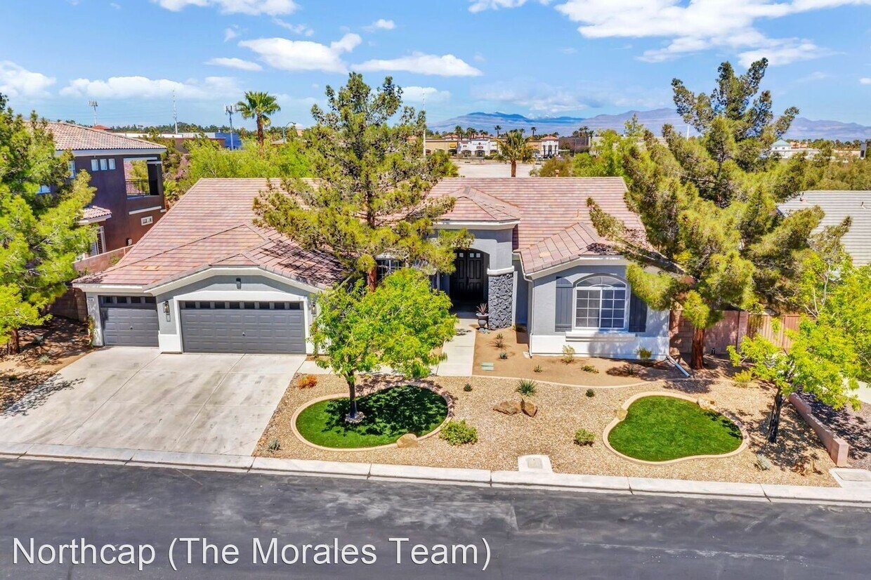 Primary Photo - 6 br, 4.5 bath House - 8038 Dark Hollow Place