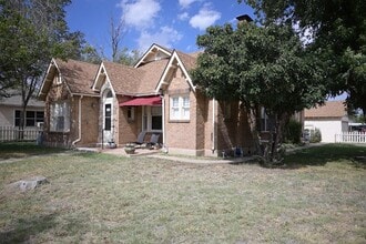 Building Photo - 401 W Nations Ave