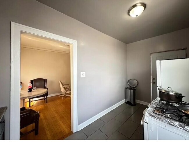 Foto del edificio - 4259 W Addison St