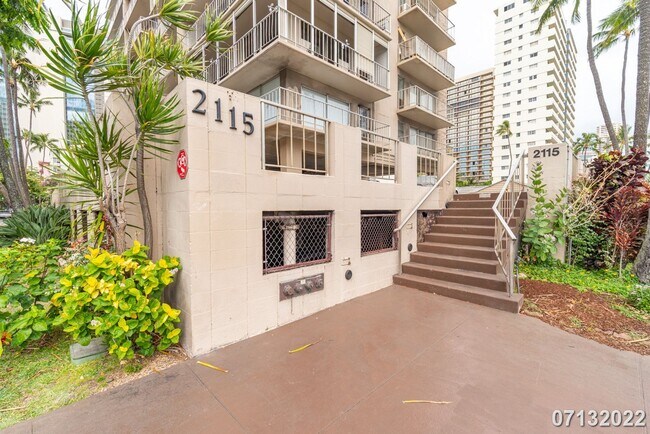 Foto del edificio - 1 Bd 1 Ba 1 Pkg in HALE MOANI - Secure Building- Utilities Included $2600/month