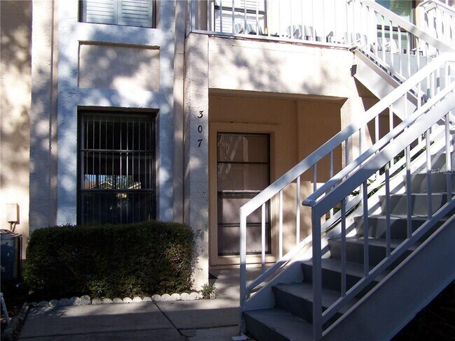 Building Photo - 307 Knottwood Ct