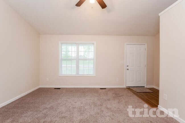 Foto del edificio - 302 Prometheous Way