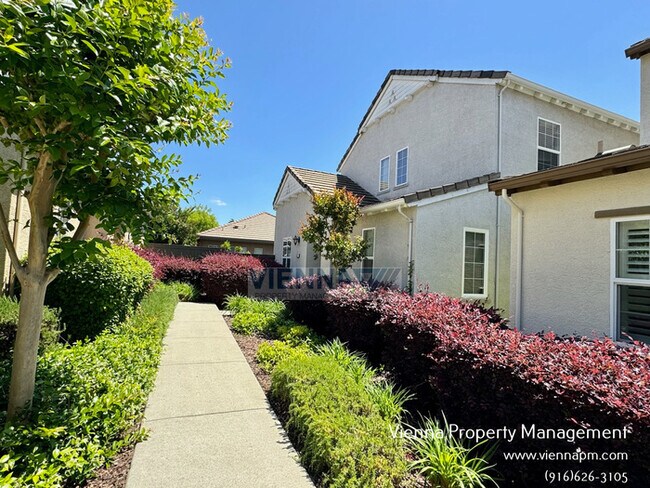 Foto del edificio - 6136 Passiflora Ln