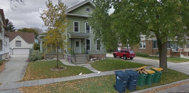 Building Photo - 95 8th St