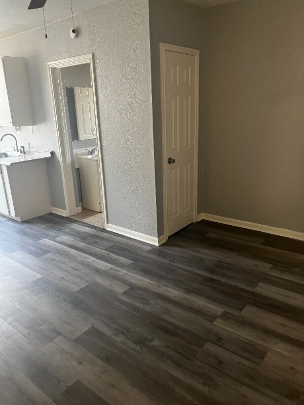 Foto principal - 2705 Lorraine St