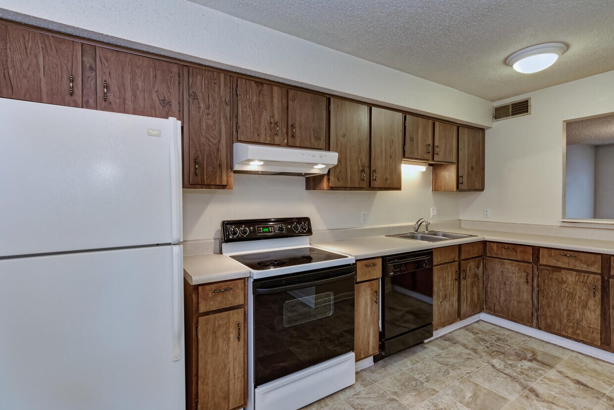 Building Photo - 3771 Heathrow Dr