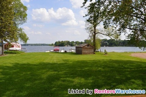 Building Photo - 6795 Manor Dr