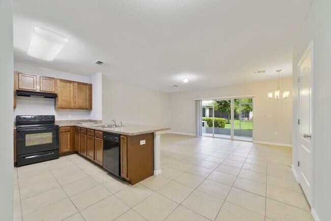 Building Photo - 257 Arbor Lakes Dr