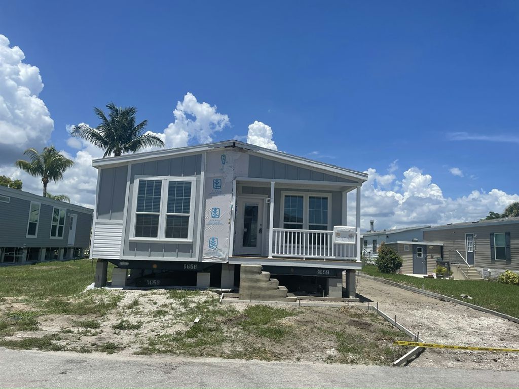 Foto principal - 6911 42nd Trail N