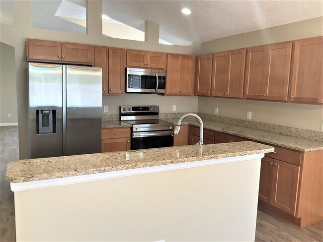 Building Photo - 2081 Shannon Lakes Blvd