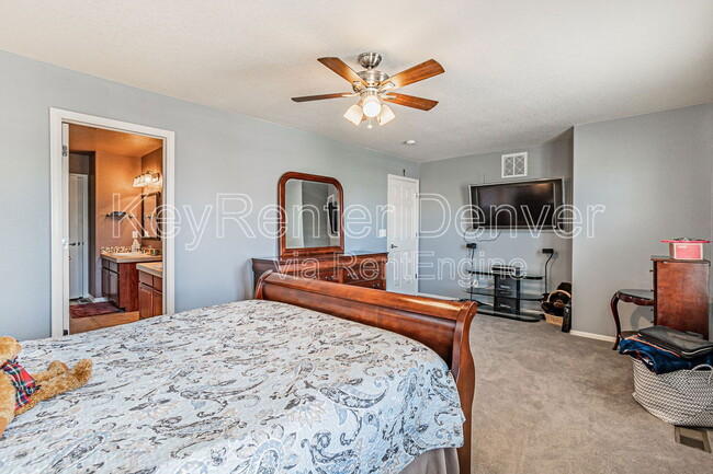 Building Photo - 15612 E 96th Way