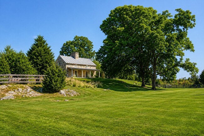 Foto del edificio - 2884 Bordens Spring Rd