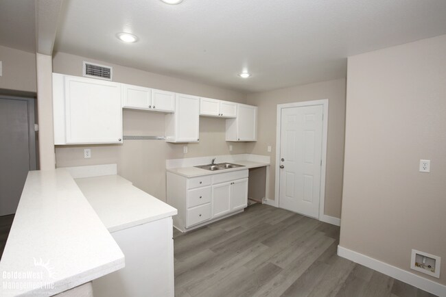 Foto del edificio - Charming 2Bdm 1Ba Located in Central Las Vegas