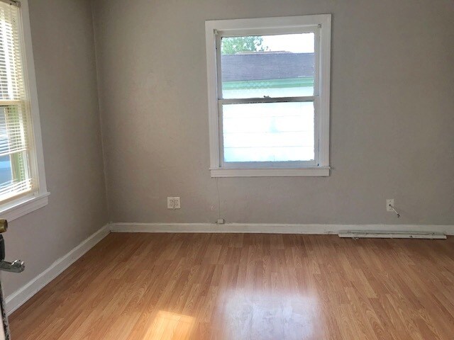 Foto del edificio - GULFPORT 1 BED DUPLEX APT