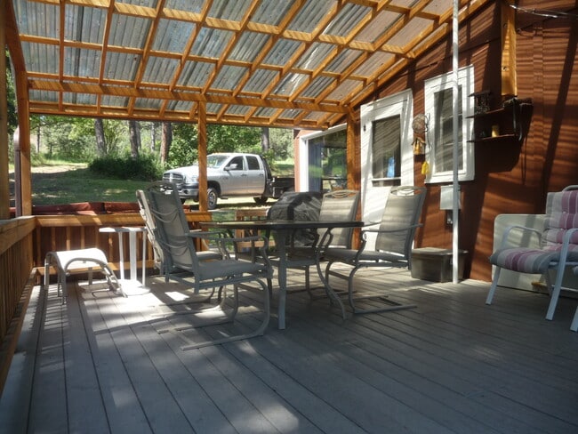 Building Photo - 38534 Masumola Rd