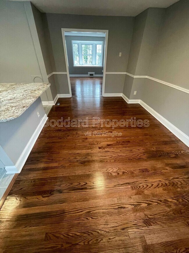 Foto del edificio - 5916 Northwood Dr