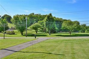 Building Photo - 405 Clever Rd