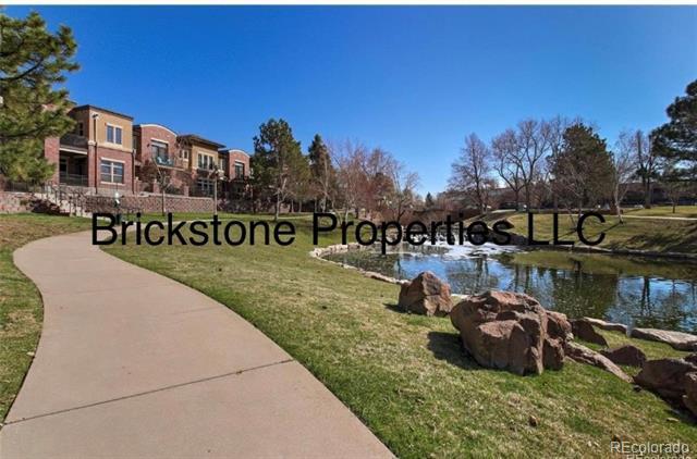 Foto del edificio - 8922 E Otero Pl