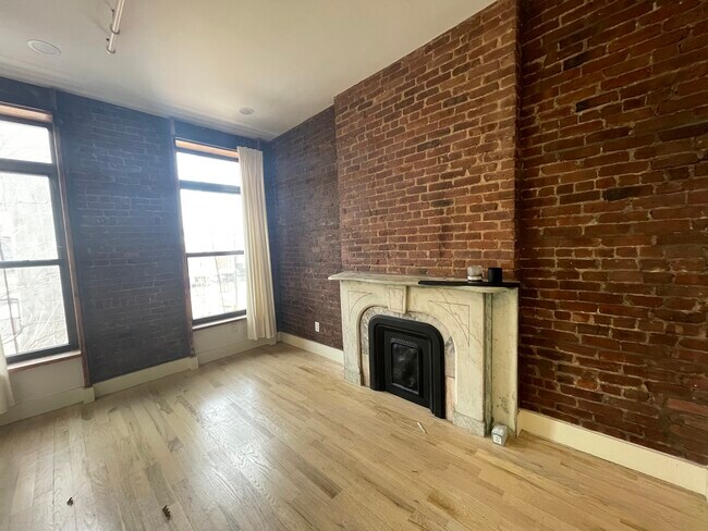Building Photo - 59 E 126th St