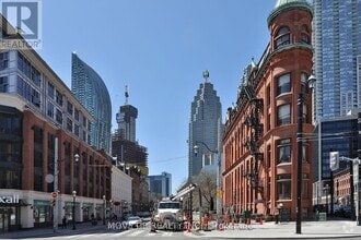 Building Photo - 55f-755 Front St E