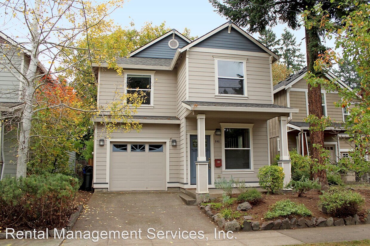 Foto principal - 3 br, 2.5 bath House - 846 NE 65th Avenue