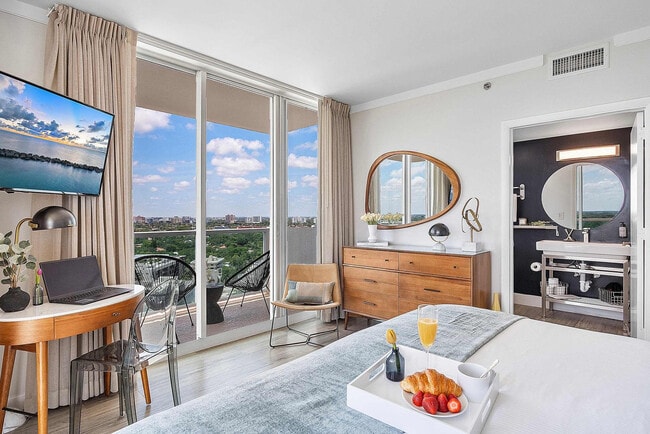 Foto del edificio - 2889 McFarlane Rd