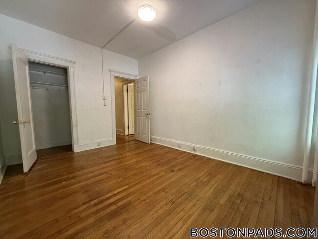 Building Photo - 37 Dwight St