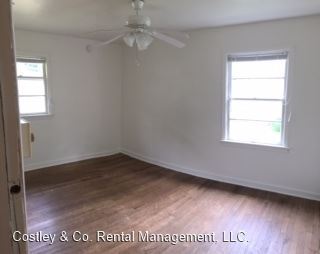 Building Photo - 4 br, 2.5 bath House - 1514 E. Maxwell Lane