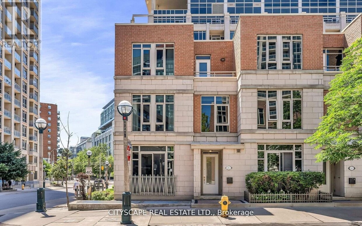 Primary Photo - 81 Sloping Sky Mews
