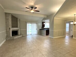 Building Photo - 302 El Toro Ln