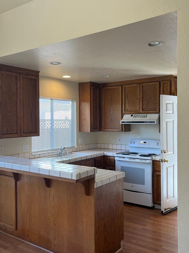 Foto del edificio - 7651 Church St