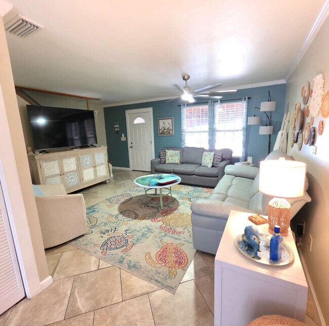 Foto del edificio - 7405A Beach Dr