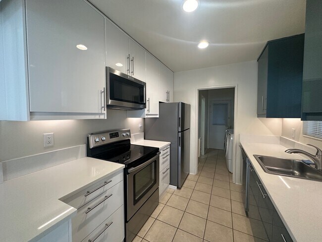 Foto del edificio - 2504 Alma Ave